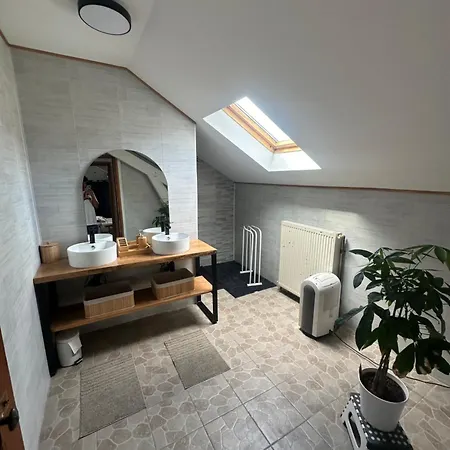 Lägenhet Chaleureux Proche Des Stations De Skis